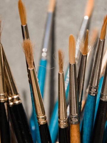 brushes-painting-artist-creative-art